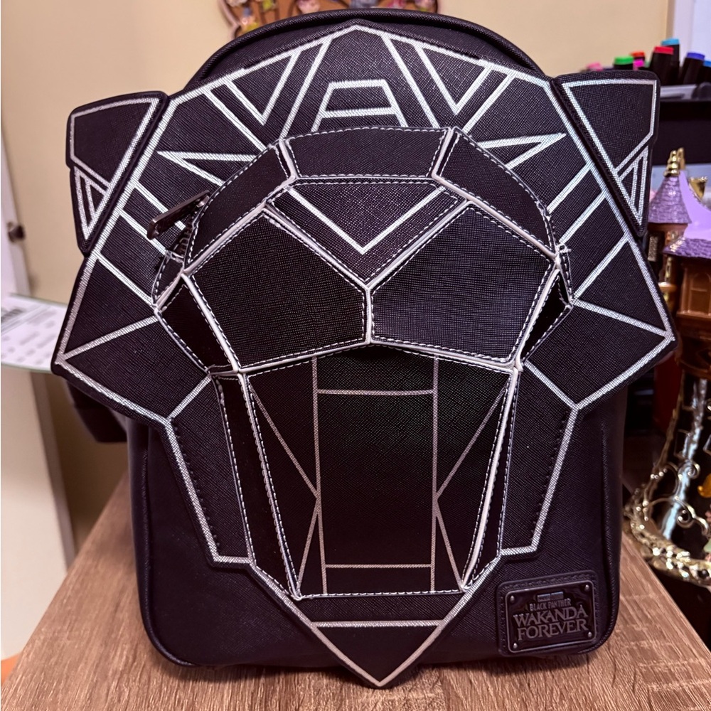 🔥 Loungefly Marvel Black Panther Wakanda Forever Figural Mini Backpack